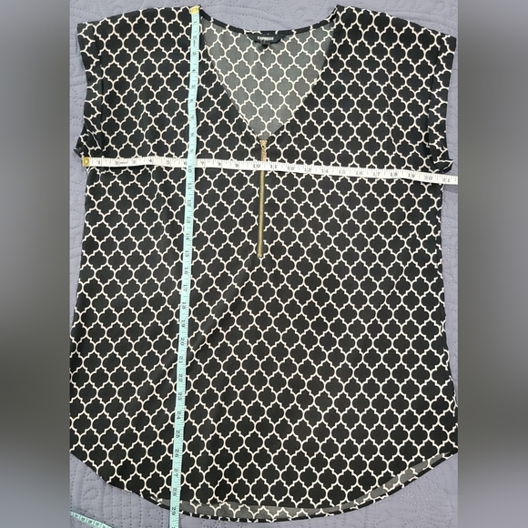 Express Gramercy V-neck Zip Down Blouse - Picture 4 of 4